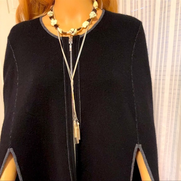 Long Drape Type Vest Reversible Black and Gray Excellent Condition Large to XL - Picture 1 of 6